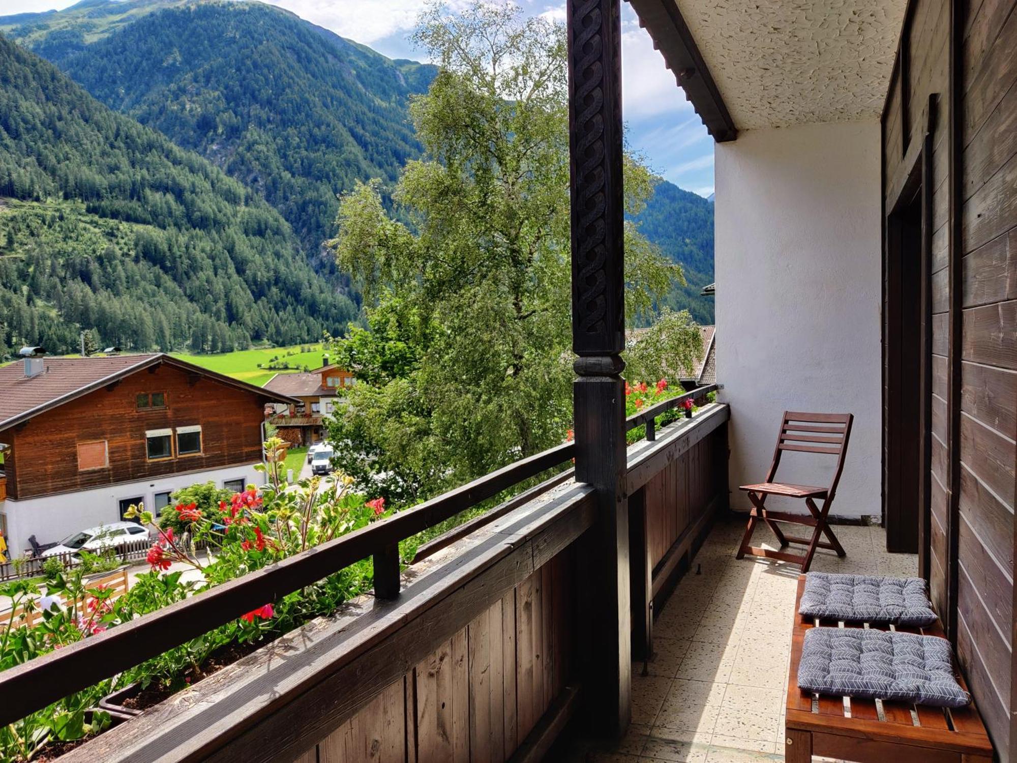 Ferienhaus Enzian Прегратен Номер фото